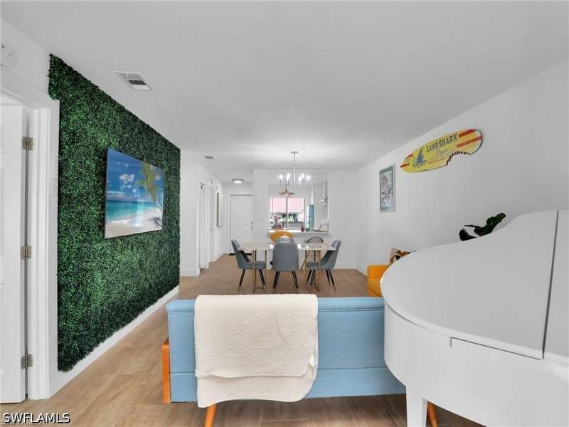 2 bedroom Condominium at 9831 Alabama St 5, Villanova Colonnade Condo, Bonita Springs — photo 2