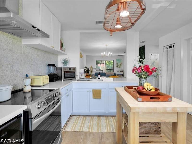 2 bedroom Condominium at 9831 Alabama St 5, Villanova Colonnade Condo, Bonita Springs — photo 4