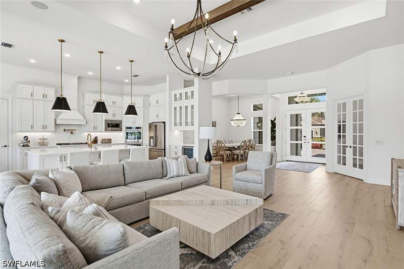 4 bedroom SingleFamilyResidence at 15382 Turin Dr, Esplanade By The Islands, Naples — photo 5