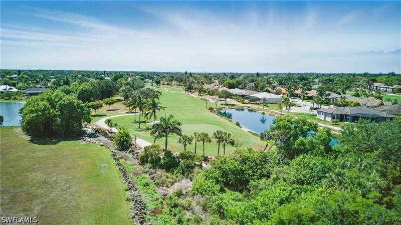 2 bedroom Condominium at 5419 Rattlesnake Hammock Rd 304F, Country Club Manor, Naples — photo 2