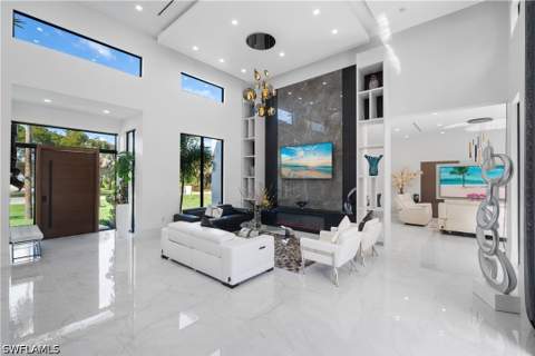 390 3rd St NW, Naples FL - photo 7 of 35