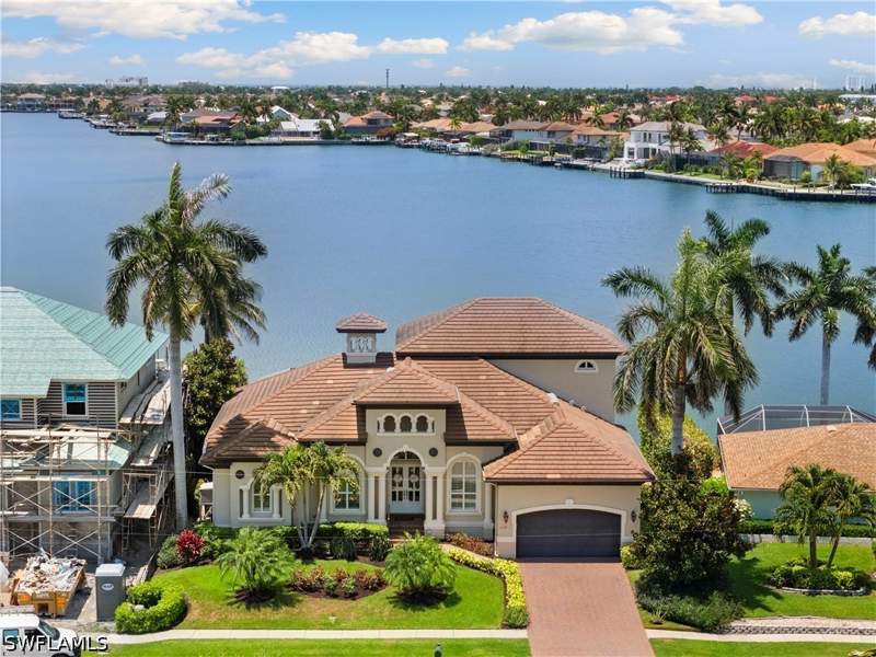 4 bedroom SingleFamilyResidence at 1056 Fieldstone Dr, Marco Island, Marco Island — photo 3