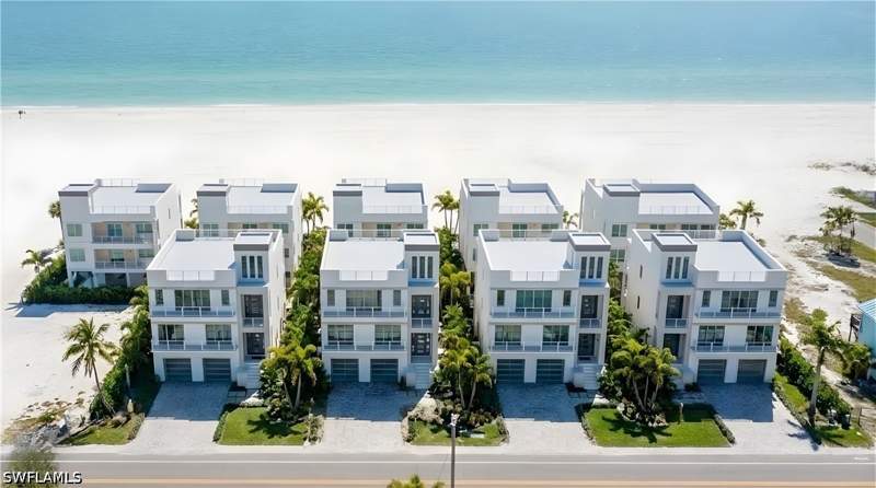 6 bedroom SingleFamilyResidence at 5256 Estero Blvd, Gulf Heights, Fort Myers Beach — photo 3