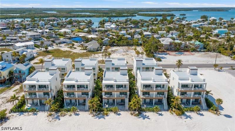 6 bedroom SingleFamilyResidence at 5256 Estero Blvd, Gulf Heights, Fort Myers Beach — photo 5