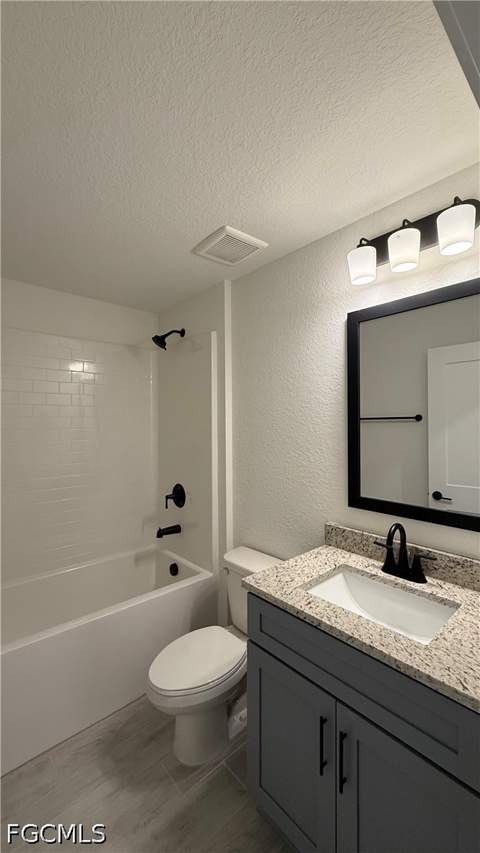 563 Windermere Dr, Lehigh Acres FL - photo 8 of 20