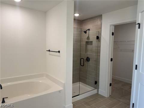 486 Willowbrook Dr, Lehigh Acres FL - photo 8 of 26