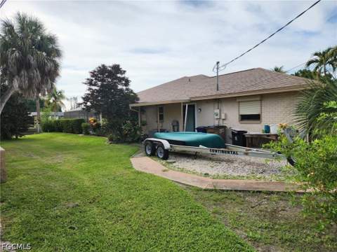250 Alameda Ave, Fort Myers FL - photo 17 of 22