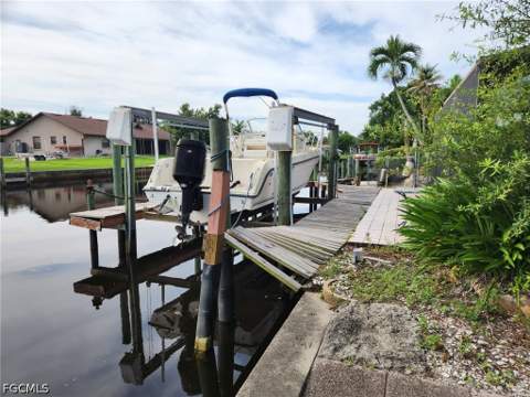 250 Alameda Ave, Fort Myers FL - photo 18 of 22