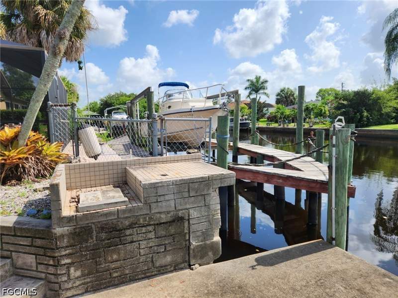 3 bedroom SingleFamilyResidence at 250 Alameda Ave, Morse Shores, Fort Myers — photo 4