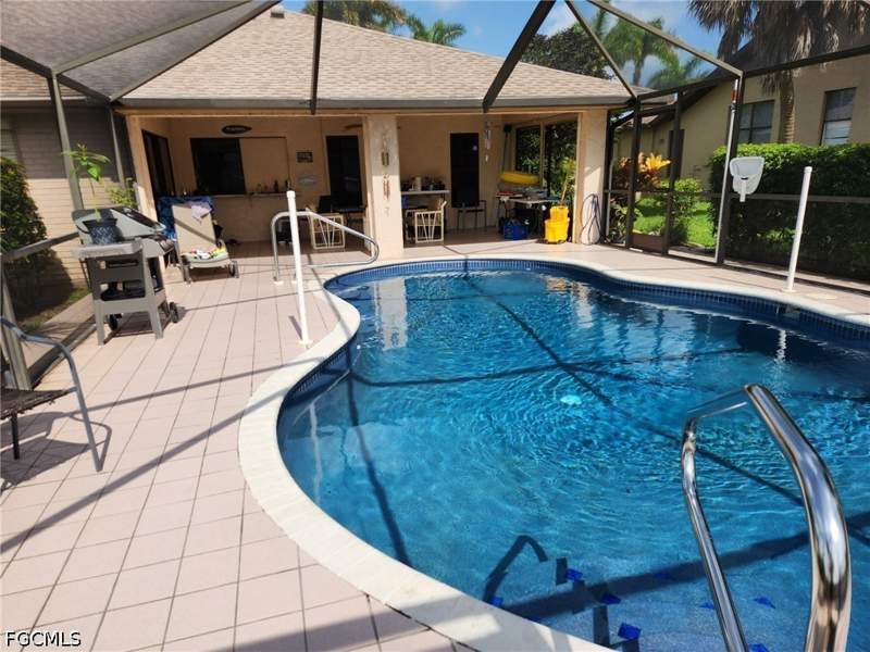 3 bedroom SingleFamilyResidence at 250 Alameda Ave, Morse Shores, Fort Myers — photo 5