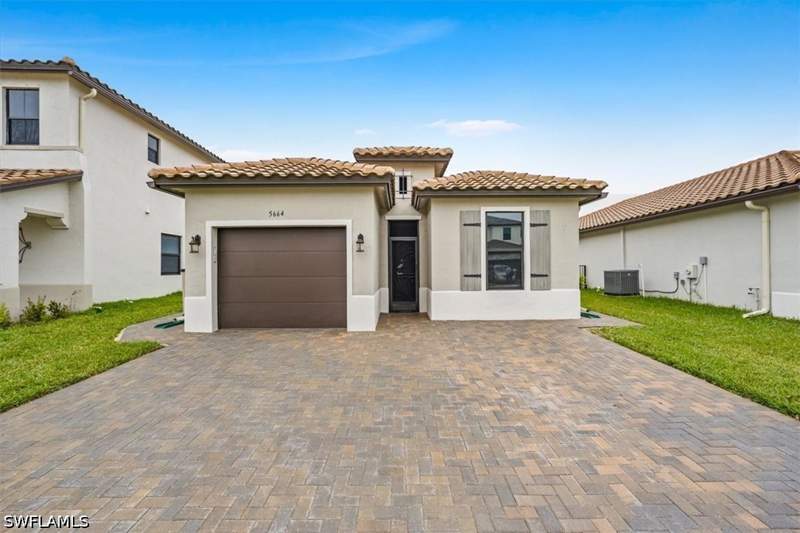 2 bedroom SingleFamilyResidence at 5664 Cerva Ln, Silverwood, Ave Maria — photo 2