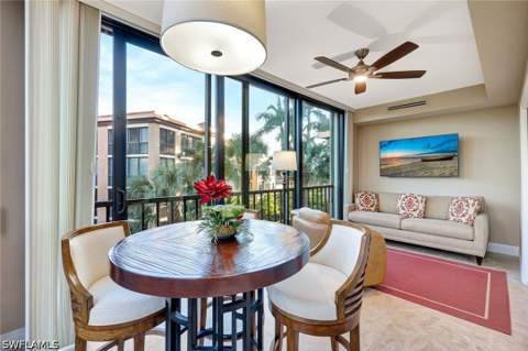 6820 Pelican Bay Blvd 133, Naples FL - photo 14 of 36
