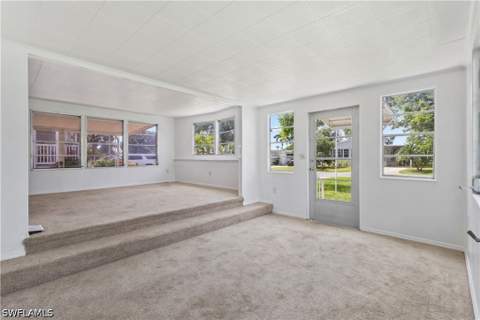 510 Menton Ln, Naples FL - photo 9 of 28