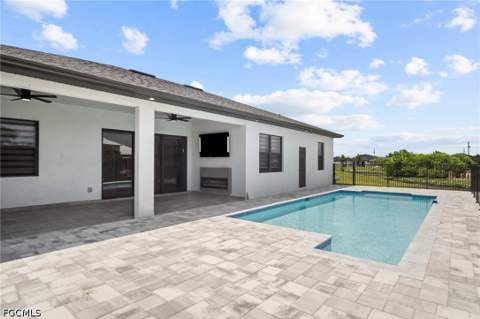 467 NE 5th Ave, Cape Coral FL - photo 23 of 26