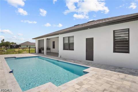 467 NE 5th Ave, Cape Coral FL - photo 24 of 26