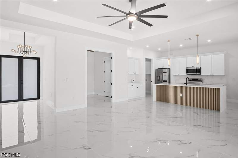 4 bedroom SingleFamilyResidence at 467 NE 5th Ave, Cape Coral, Cape Coral — photo 5