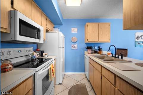 5272 Cedarbend Dr 1, Fort Myers FL - photo 8 of 21