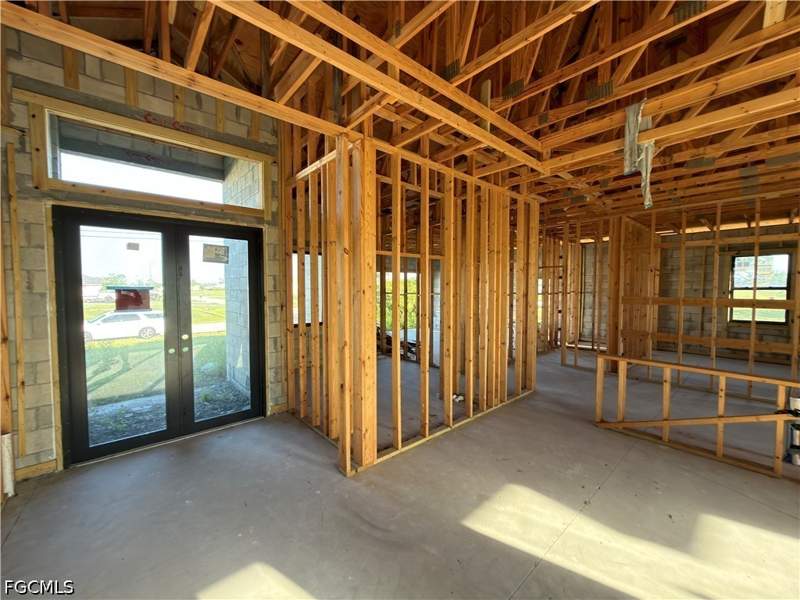 4 bedroom SingleFamilyResidence at 2713 NW 18th Ave, Cape Coral, Cape Coral — photo 4