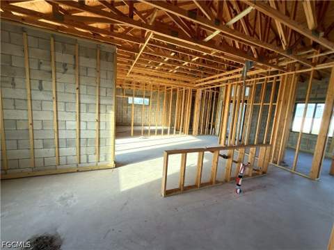 2713 NW 18th Ave, Cape Coral FL - photo 6 of 13