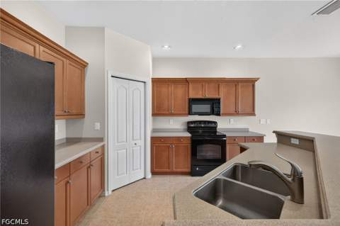 12755 Stone Tower Loop, Fort Myers FL - photo 15 of 42