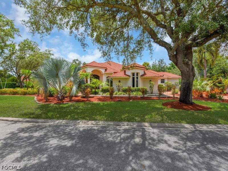 3 bedroom SingleFamilyResidence at 11570 Hampton Greens Dr, Hampton Greens, Fort Myers — photo 2