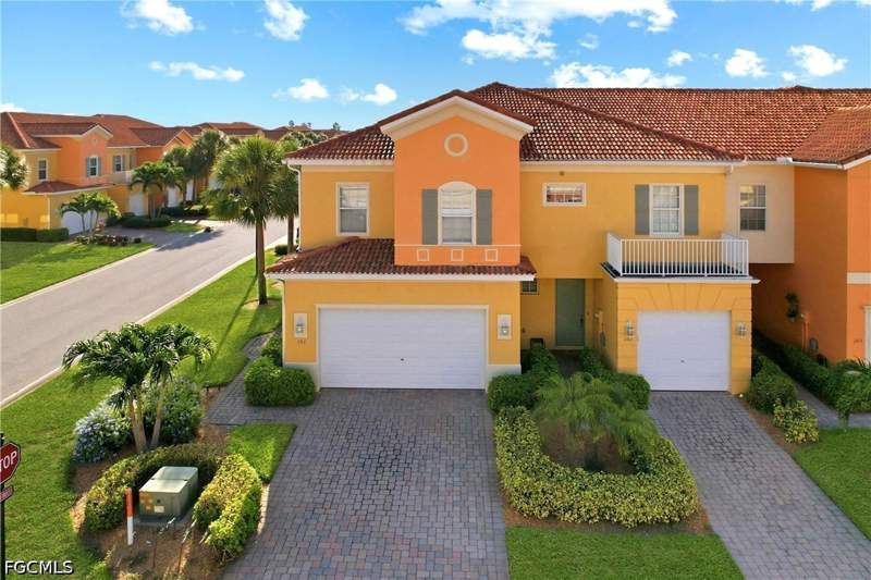 3 bedroom Townhouse at 16105 Via Solera Cir 101, Sail Harbour, Fort Myers — photo 3
