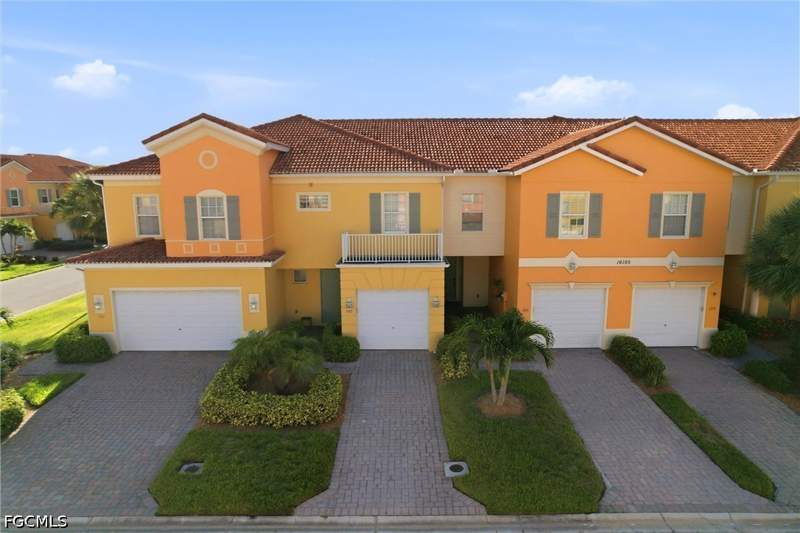 3 bedroom Townhouse at 16105 Via Solera Cir 101, Sail Harbour, Fort Myers — photo 5