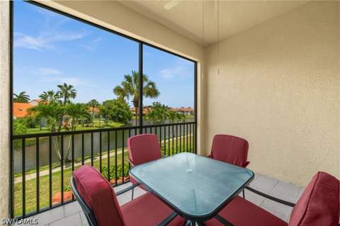 15121 Laguna Dr 102, Fort Myers FL - photo 7 of 47