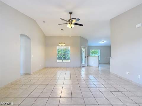 528 SE 27th St, Cape Coral FL - photo 8 of 50