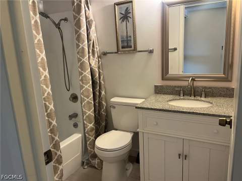 6220 Augusta Dr 203, Fort Myers FL - photo 10 of 34