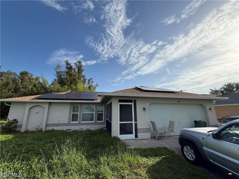 3 bedroom SingleFamilyResidence at 827 NE 17th Ter, Cape Coral, Cape Coral — photo 3