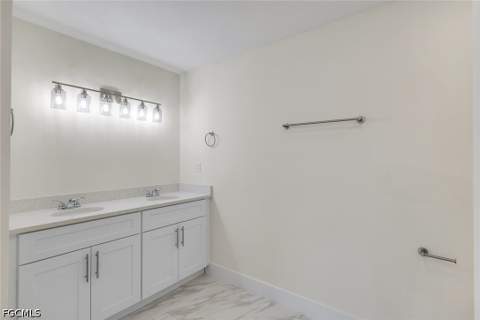 2622 NE 1st Pl, Cape Coral FL - photo 14 of 26