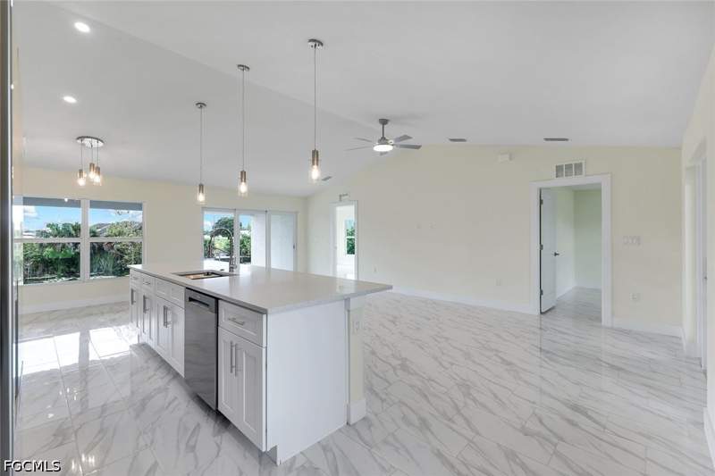 4 bedroom SingleFamilyResidence at 2622 NE 1st Pl, Cape Coral, Cape Coral — photo 5