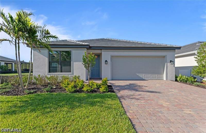3 bedroom SingleFamilyResidence at 3849 Passion Vine Dr, Hampton Lakes, Alva — photo 3