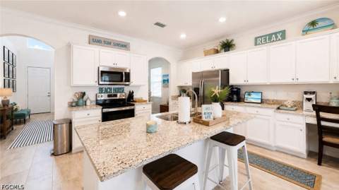 14534 Cantabria Dr, Fort Myers FL - photo 10 of 48