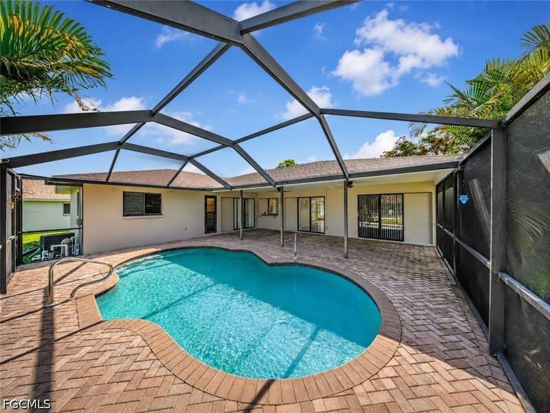 3 bedroom SingleFamilyResidence at 3414 SW 6th Ave, Cape Coral, Cape Coral — photo 2
