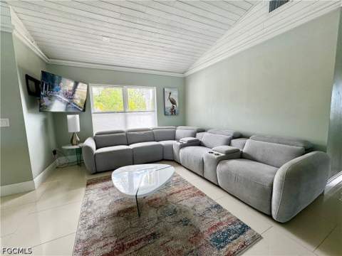 8065 Lagoon Rd, Fort Myers Beach FL - photo 14 of 43
