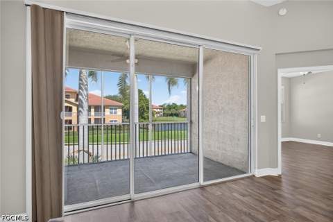 8521 Oakshade Cir 422, Fort Myers FL - photo 15 of 22