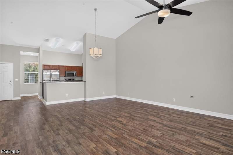 3 bedroom Condominium at 8521 Oakshade Cir 422, The Oaks At Whiskey Creek, Fort Myers — photo 2