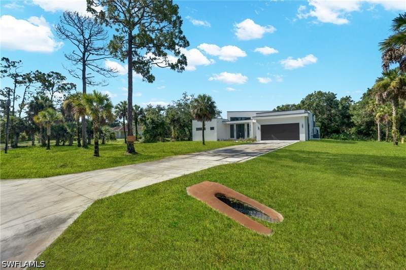 4 bedroom SingleFamilyResidence at 4070 24th Ave SE, Golden Gate Estates, Naples — photo 3