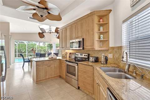 4403 SE 11th Pl, Cape Coral FL - photo 17 of 41
