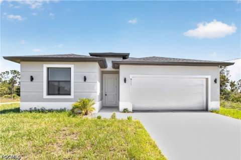911 Panda Dr, Lehigh Acres FL - photo 6 of 49