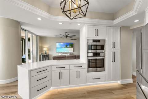 1060 Borghese Ln 902, Naples FL - photo 10 of 43