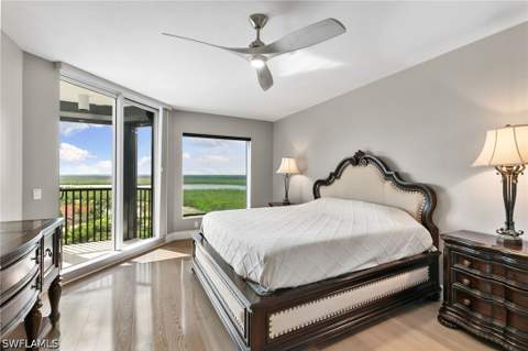 1060 Borghese Ln 902, Naples FL - photo 15 of 43