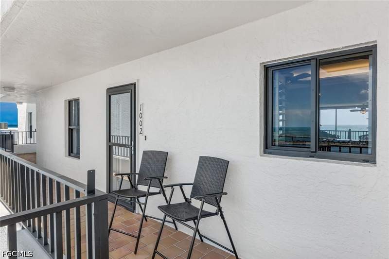 2 bedroom Condominium at 15031 Punta Rassa Rd 1002, Punta Rassa, Fort Myers — photo 3
