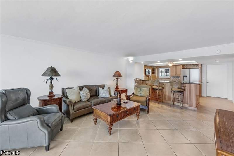 2 bedroom Condominium at 15031 Punta Rassa Rd 1002, Punta Rassa, Fort Myers — photo 4