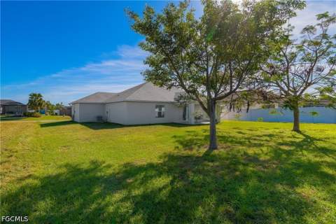 3524 SW 11th Ave, Cape Coral FL - photo 11 of 38