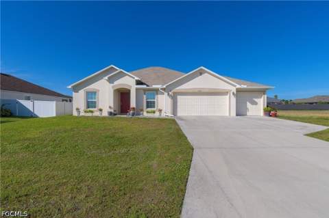 3524 SW 11th Ave, Cape Coral FL - photo 6 of 38