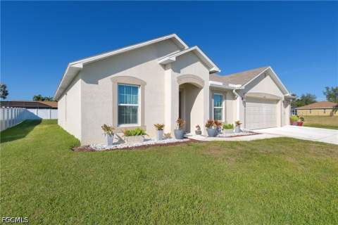 3524 SW 11th Ave, Cape Coral FL - photo 9 of 38