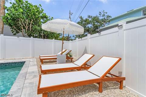 197 Madison Ct, Fort Myers Beach FL - photo 9 of 45